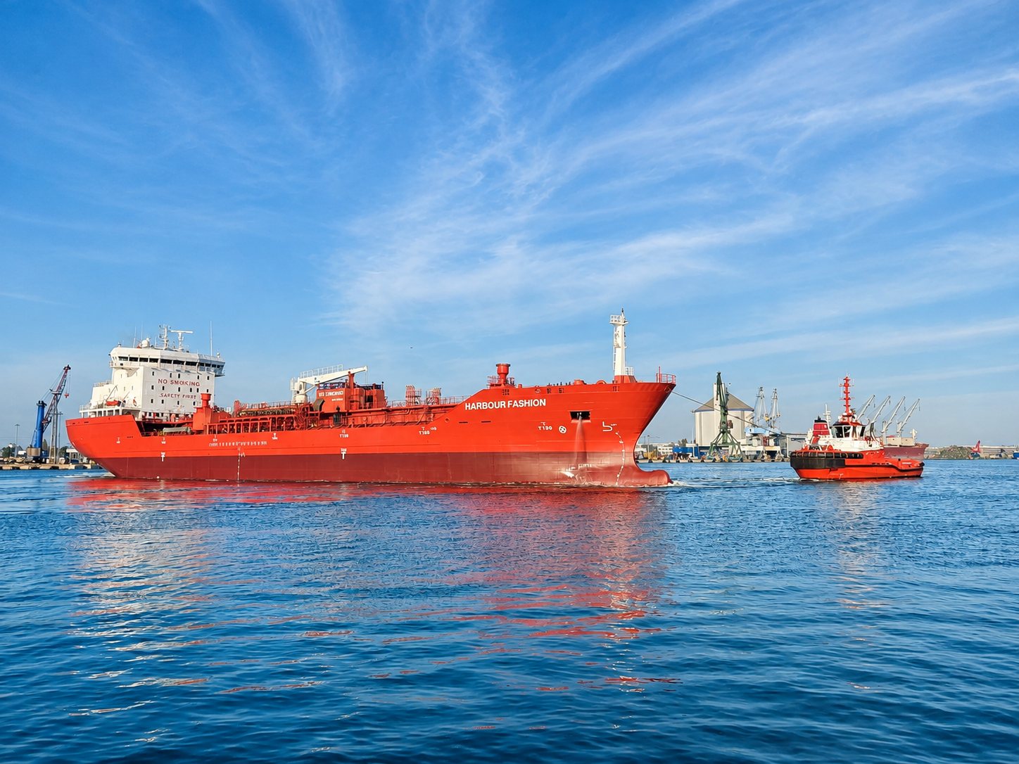 Product tanker Harbour Fashion underway